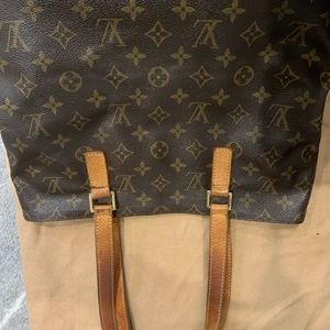 Louis Vutton shoulder bag